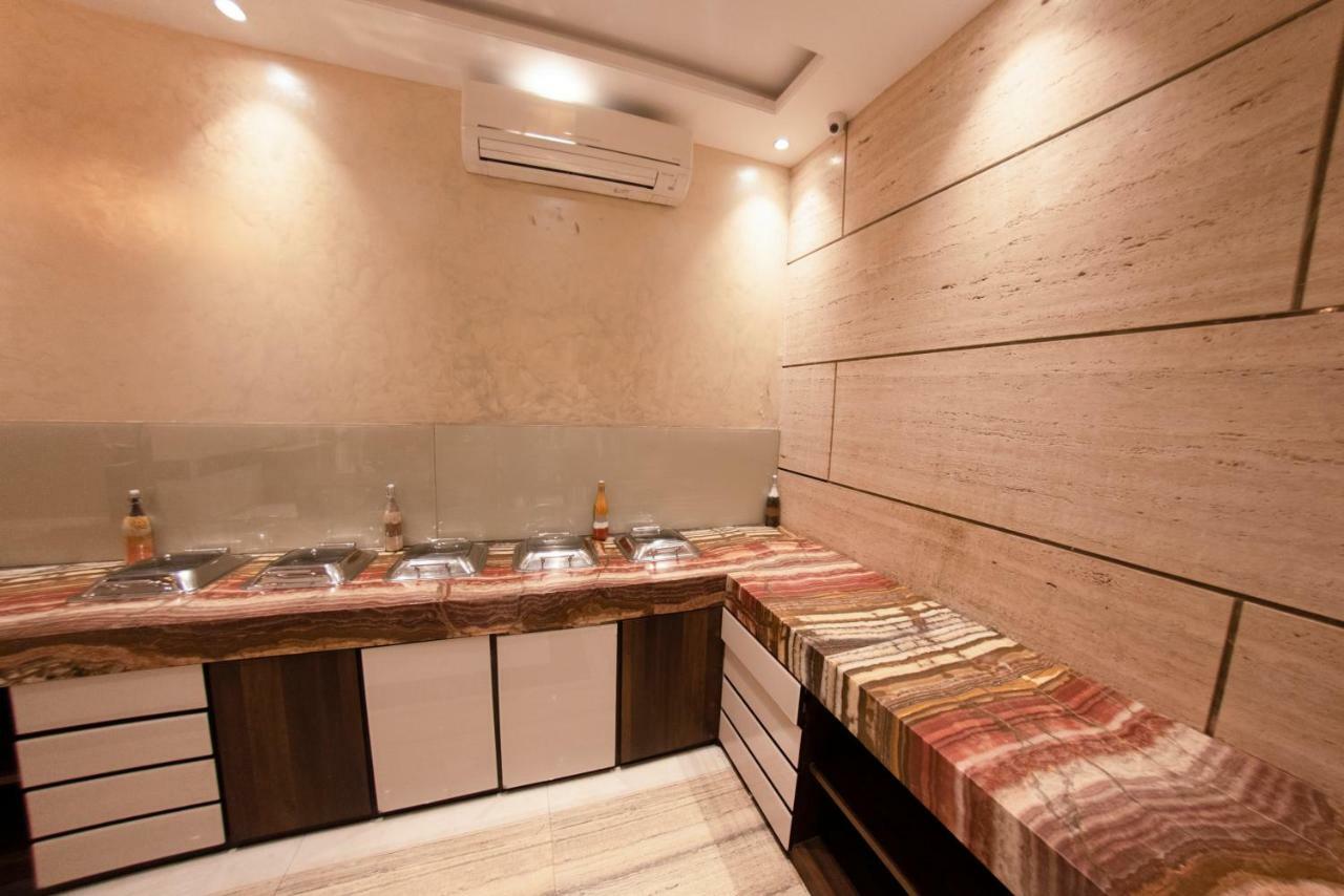 Hotel Manama Mumbai Eksteriør bilde