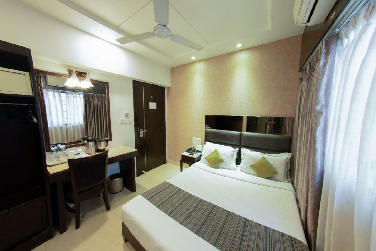 Hotel Manama Mumbai Eksteriør bilde